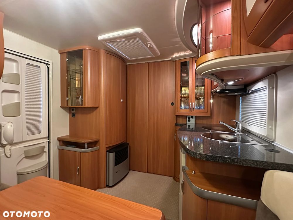 Hobby 560 WLU z napędem i markizą FIAMMA elektryczną. !!! RATY !!! - 17