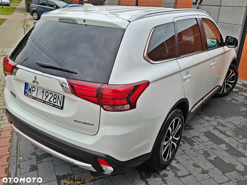 Mitsubishi Outlander 2.0 2WD Invite - 10