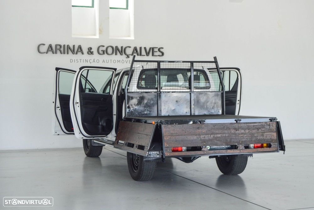 Toyota Hilux 2.4 D-4D 4X2 Cabine Dupla 5L - 13