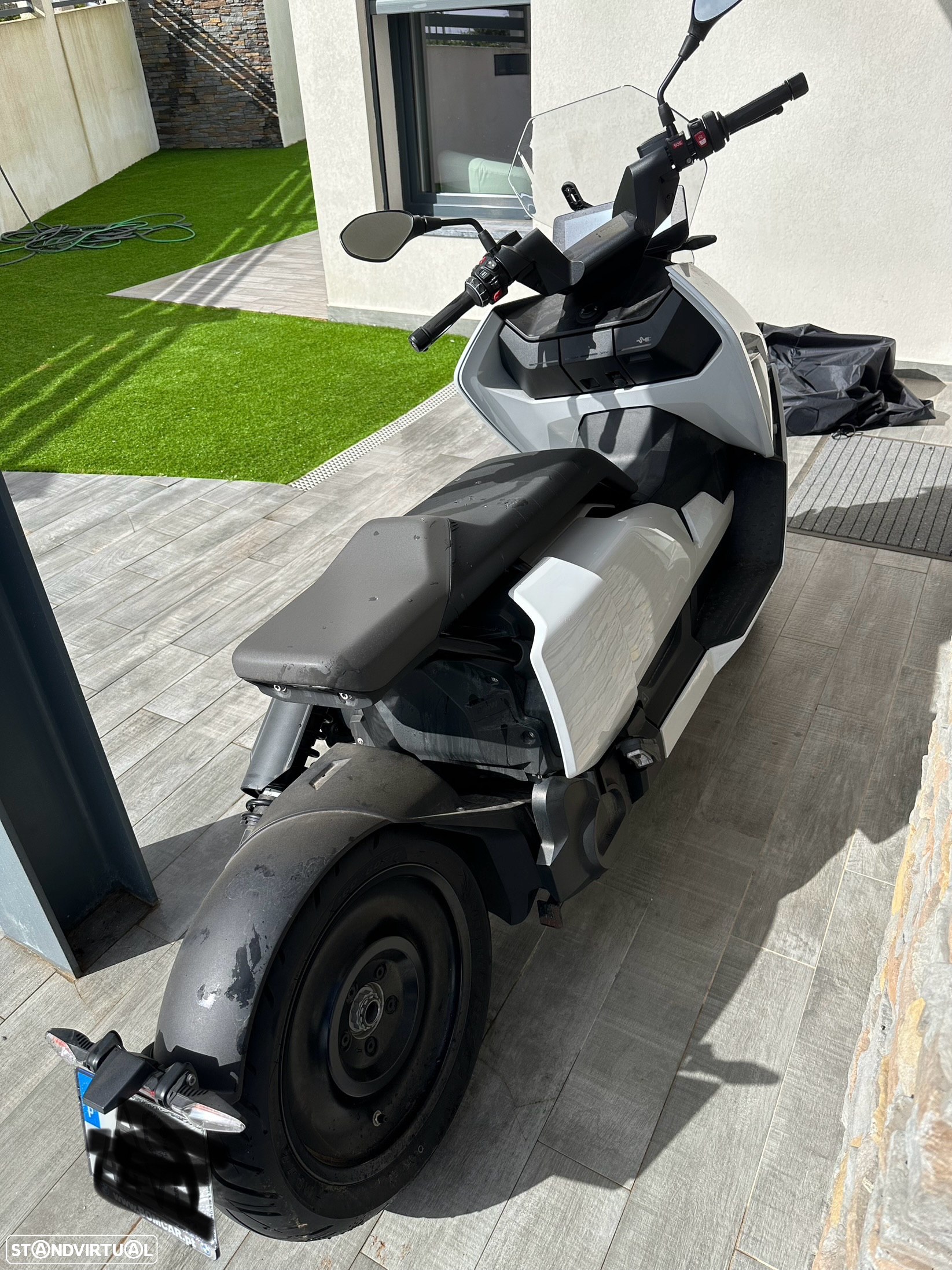BMW CE 04 - 3