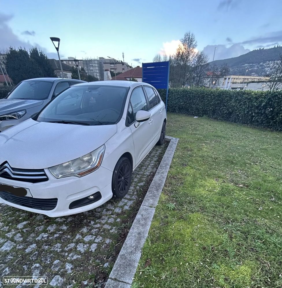 Citroën C4 HDi 90 Attraction - 2