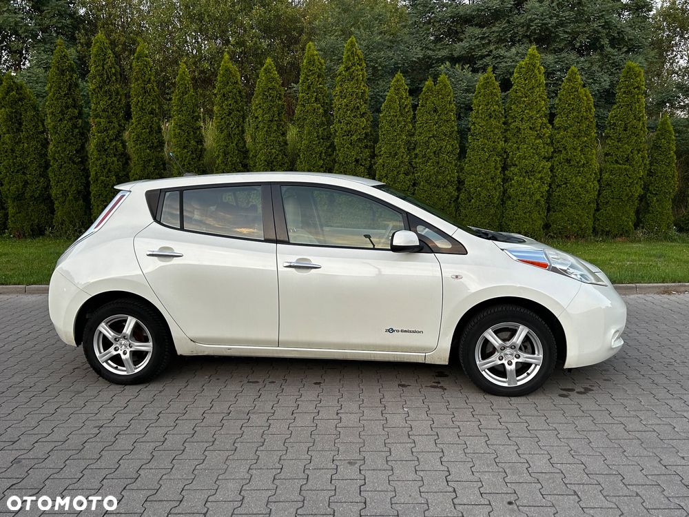 Nissan Leaf 24 kWh (mit Batterie) Visia + - 3