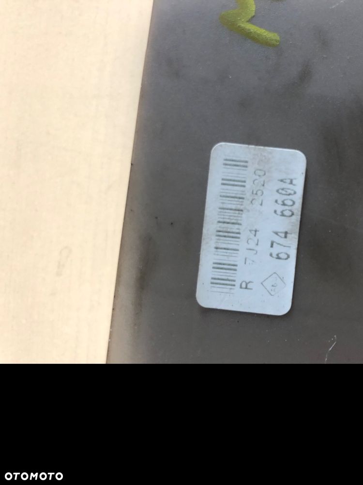 Moduł BSI skrzynka bezpieczników Renault CLIO Modus 674660A - 2