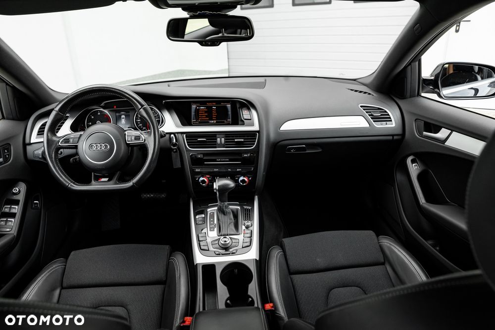Audi A4 Avant 2.0 TDI DPF quattro S tronic S line Sportpaket - 28