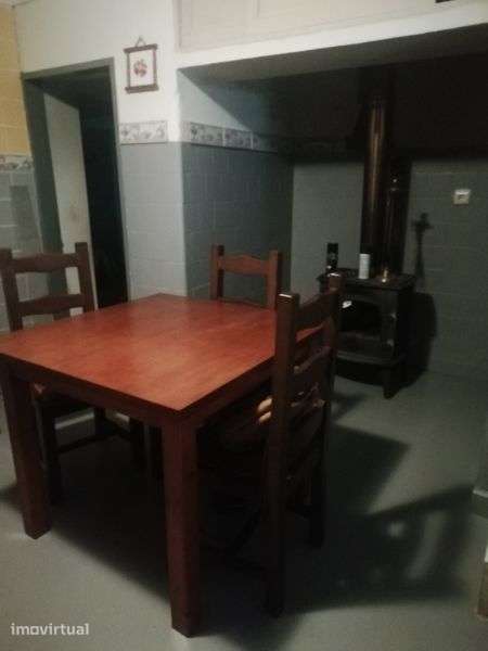 Alugo temporariamente vivenda tipo T1 mobilada - Grande imagem: 2/6