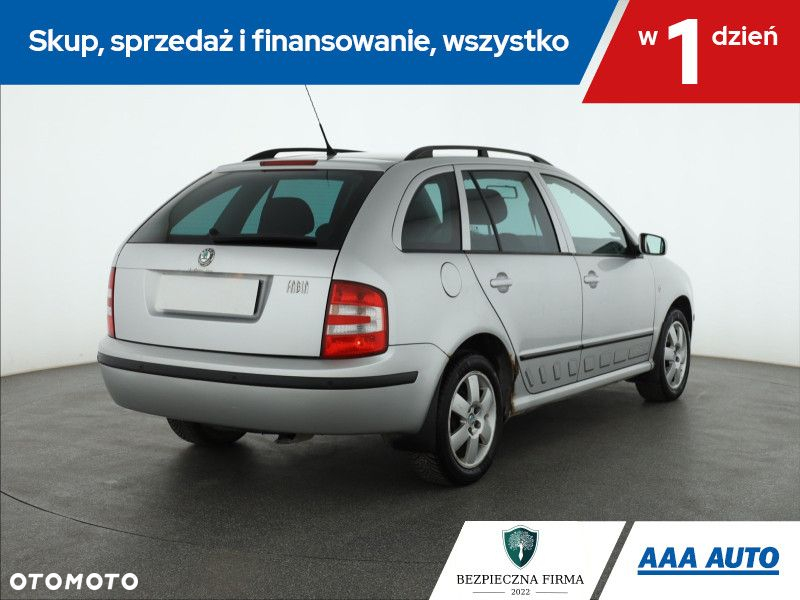 Skoda Fabia - 6