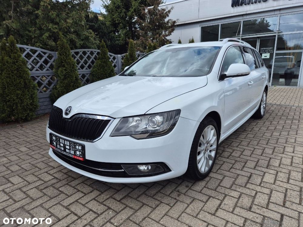 Skoda Superb 2.0 TDI DSG Ambition - 1