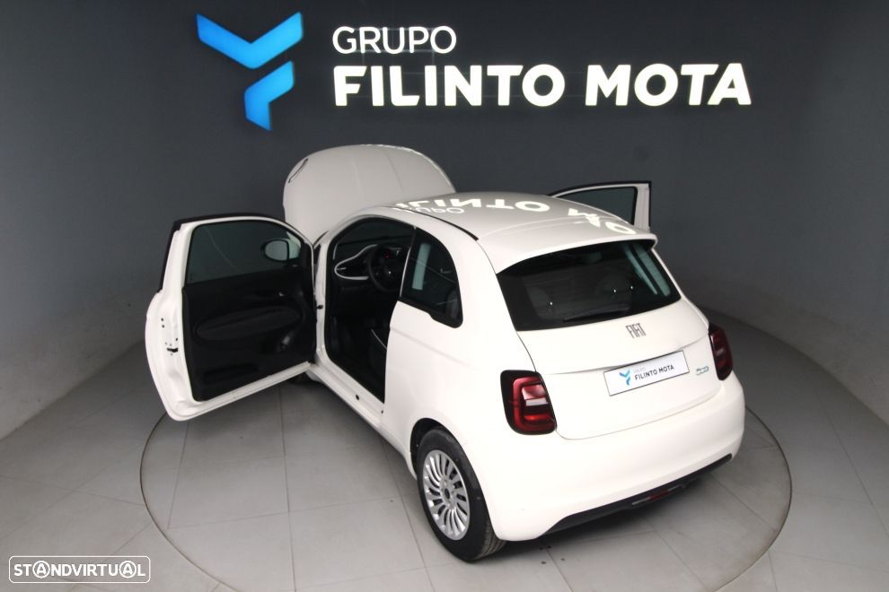 Fiat 500e Action - 11