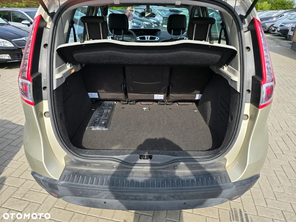 Renault Scenic - 20