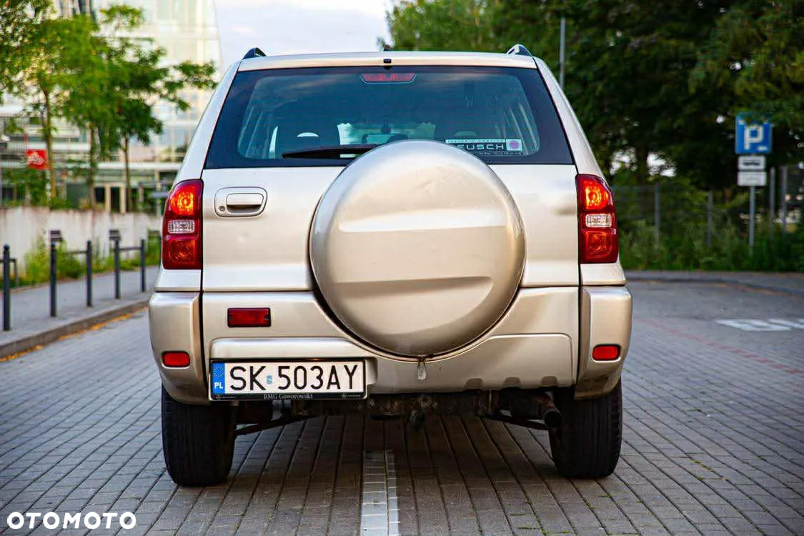 Toyota RAV4 - 5