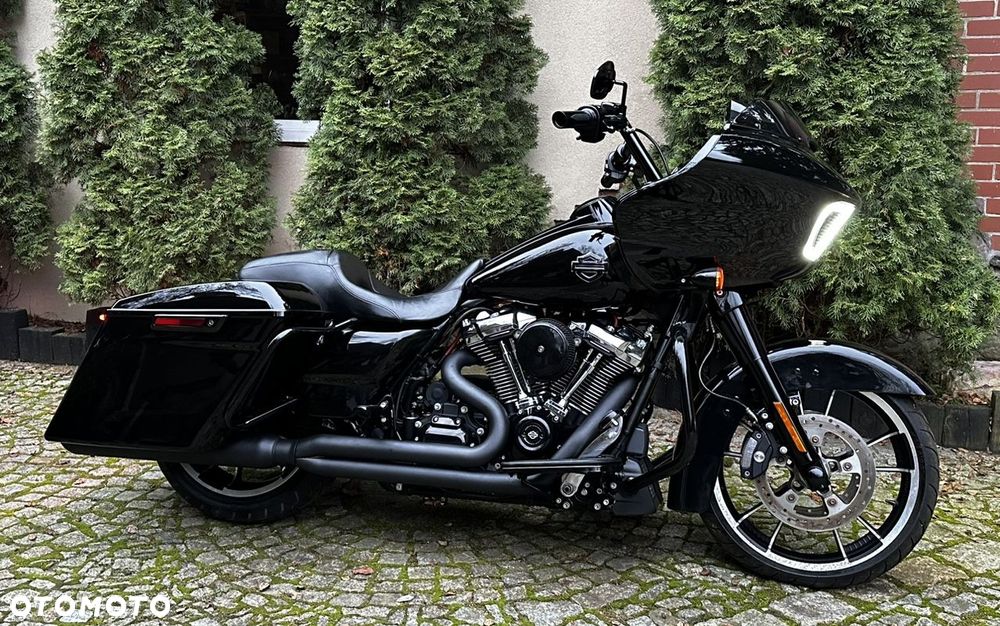 Harley-Davidson Touring Road Glide - 4