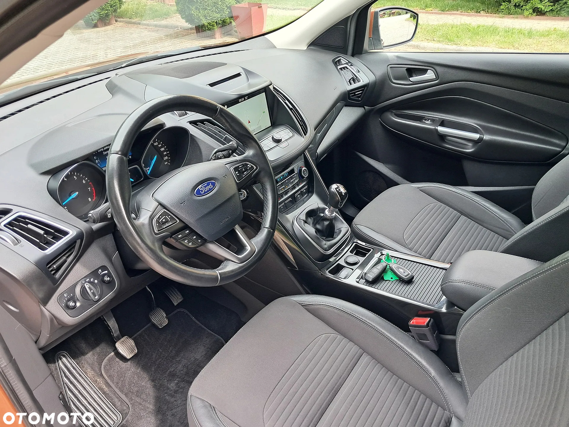 Ford Kuga 1.5 EcoBoost 2x4 Titanium - 14