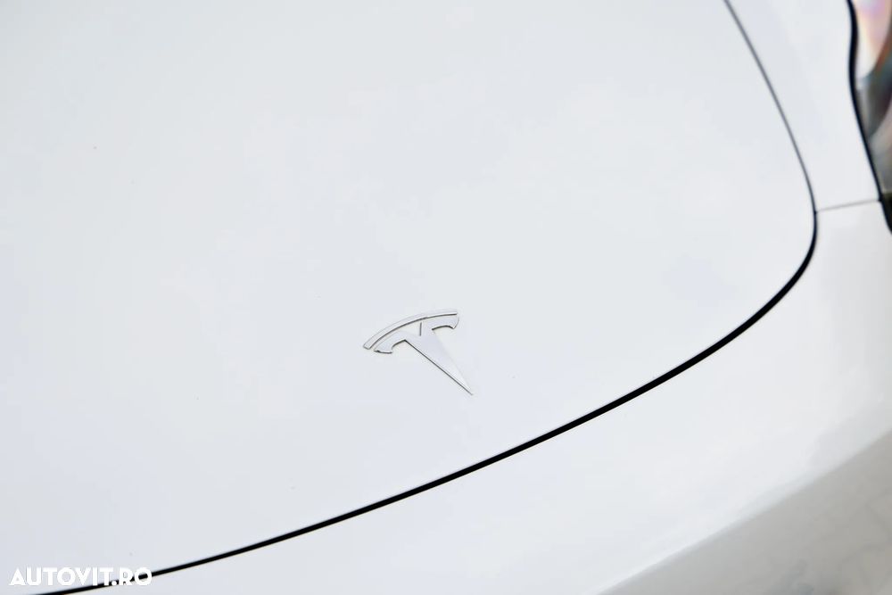 Tesla Model 3 Langstreckenbatterie Allradantrieb Dual Motor - 18