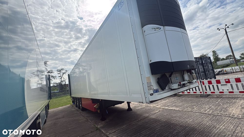Schmitz Cargobull SKO 24 - 10