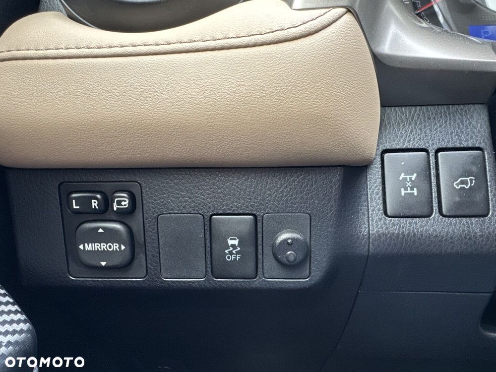 Toyota RAV4 - 22