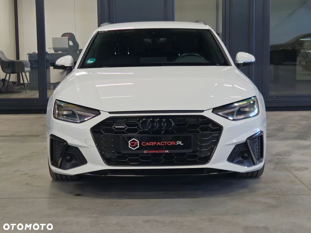 Audi A4 Avant 40 TDI quattro S tronic S line - 2