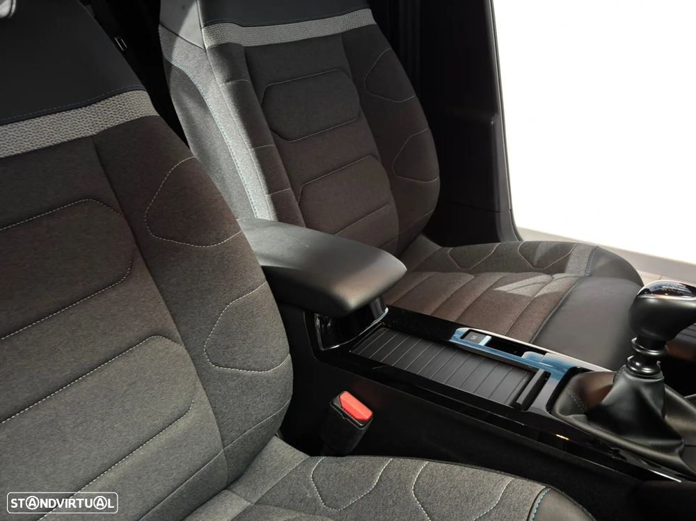 Citroën C4 1.2 PureTech Plus - 17