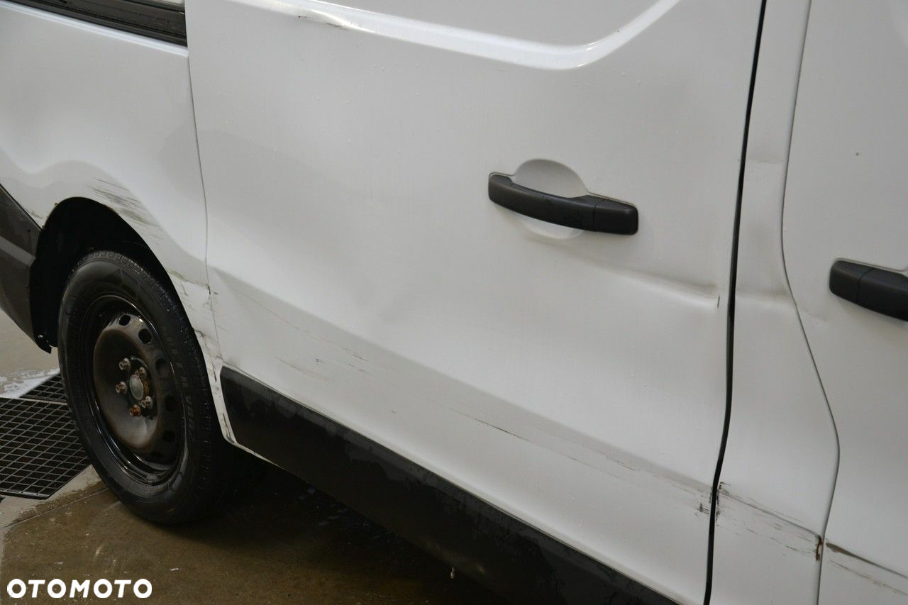 Nissan NV300 - 13
