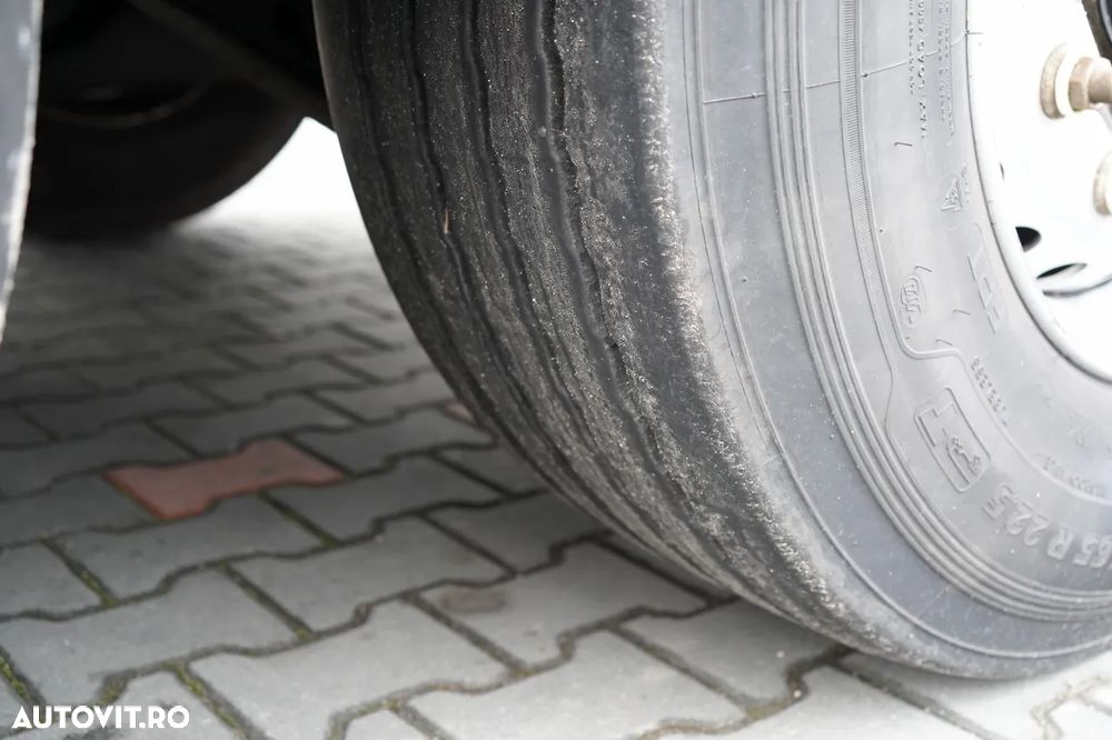 Fruehauf CONTAINER / LOT / OBLOAN RULANT / LIFT DHOLLANDIA / AXĂ SUSPENDATĂ / SAF / PODEA REZISTENTĂ - 20