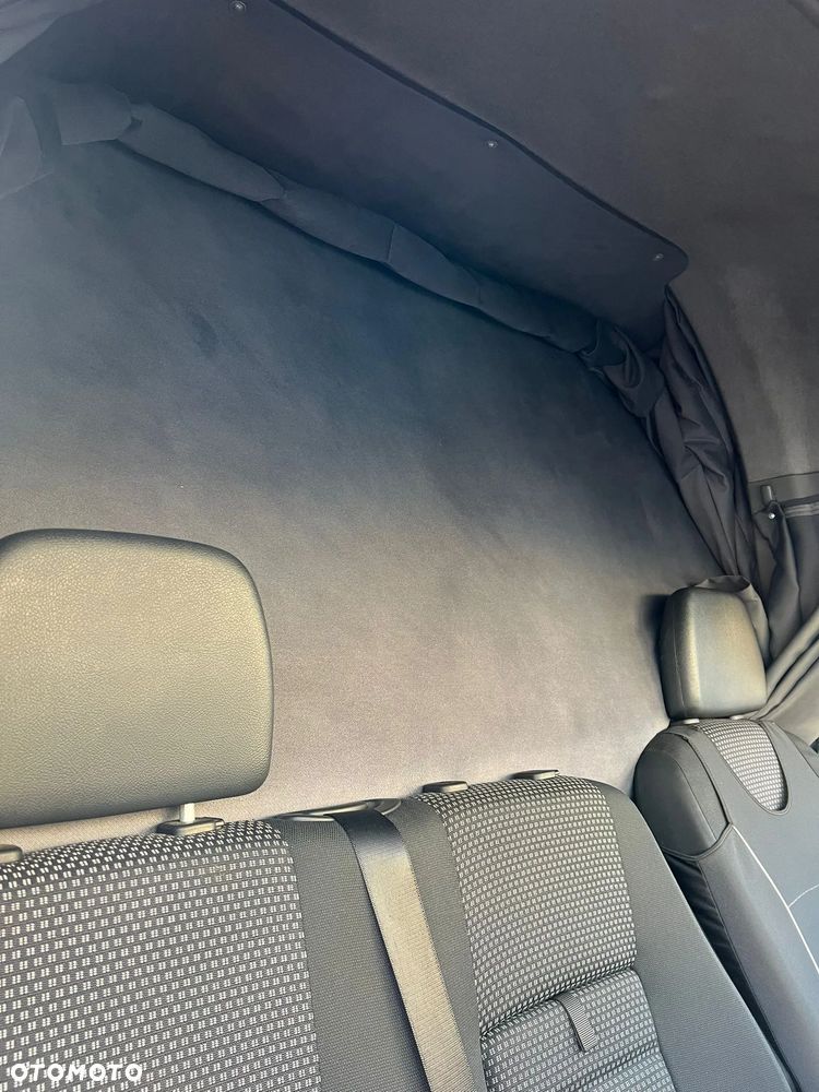 Mercedes-Benz Sprinter - 10