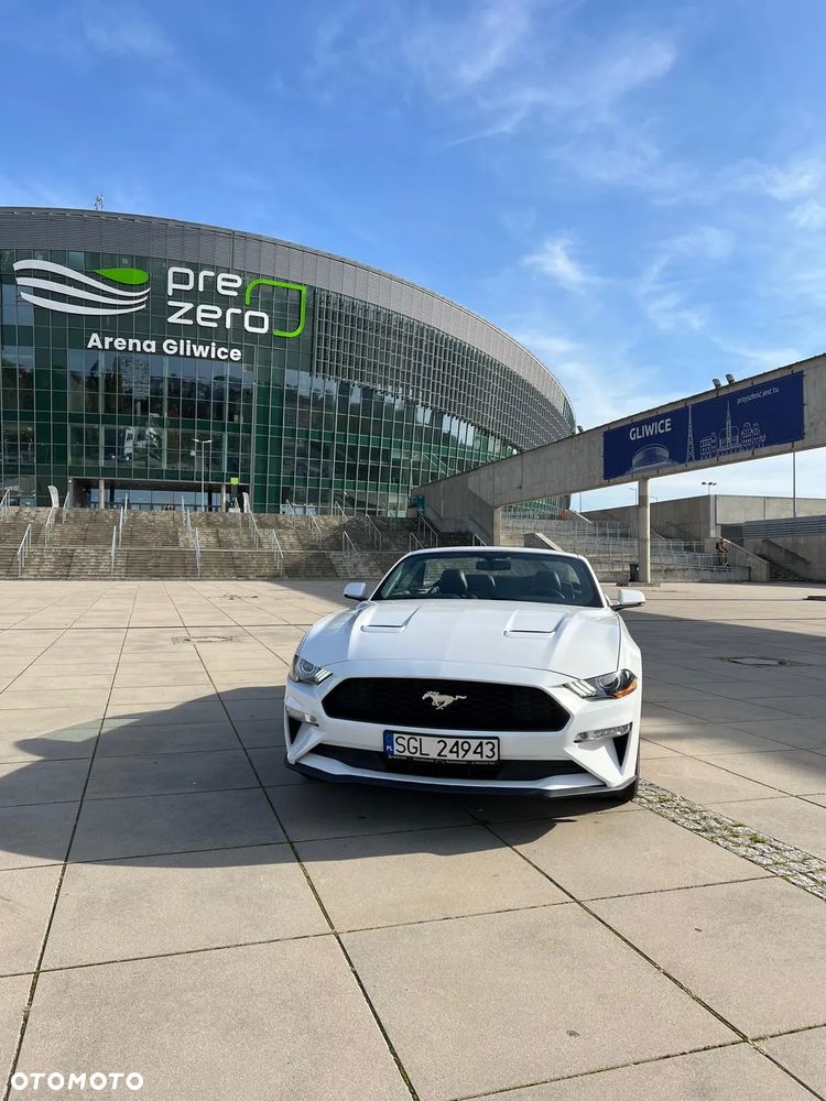 Ford Mustang - 2