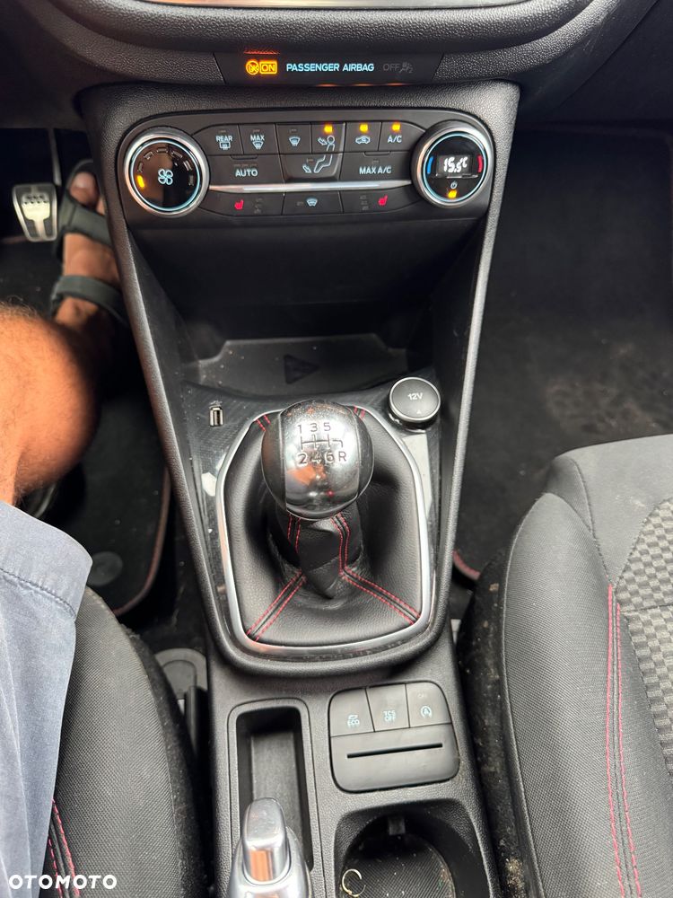 Ford Fiesta 1.0 EcoBoost Hybrid S&S ST-LINE - 19
