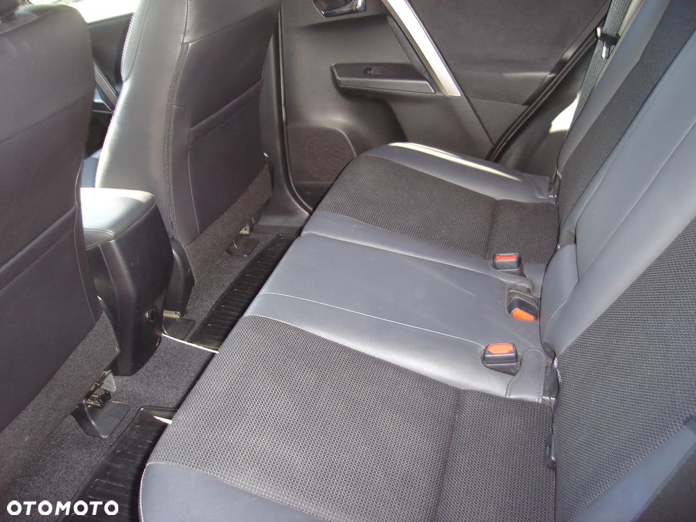 Toyota RAV4 2.0 D-4D Prestige 4x2 - 7