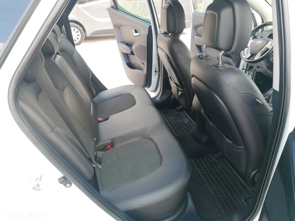 Hyundai ix35 2.0 CRDi 4WD Premium - 21