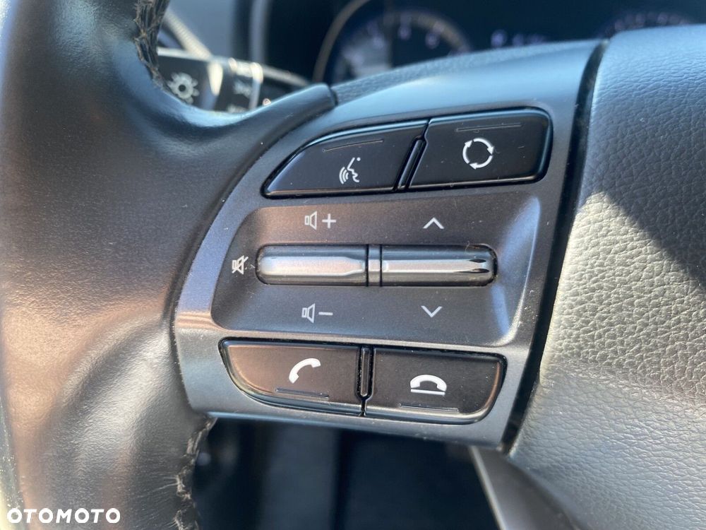 Hyundai Kona - 21