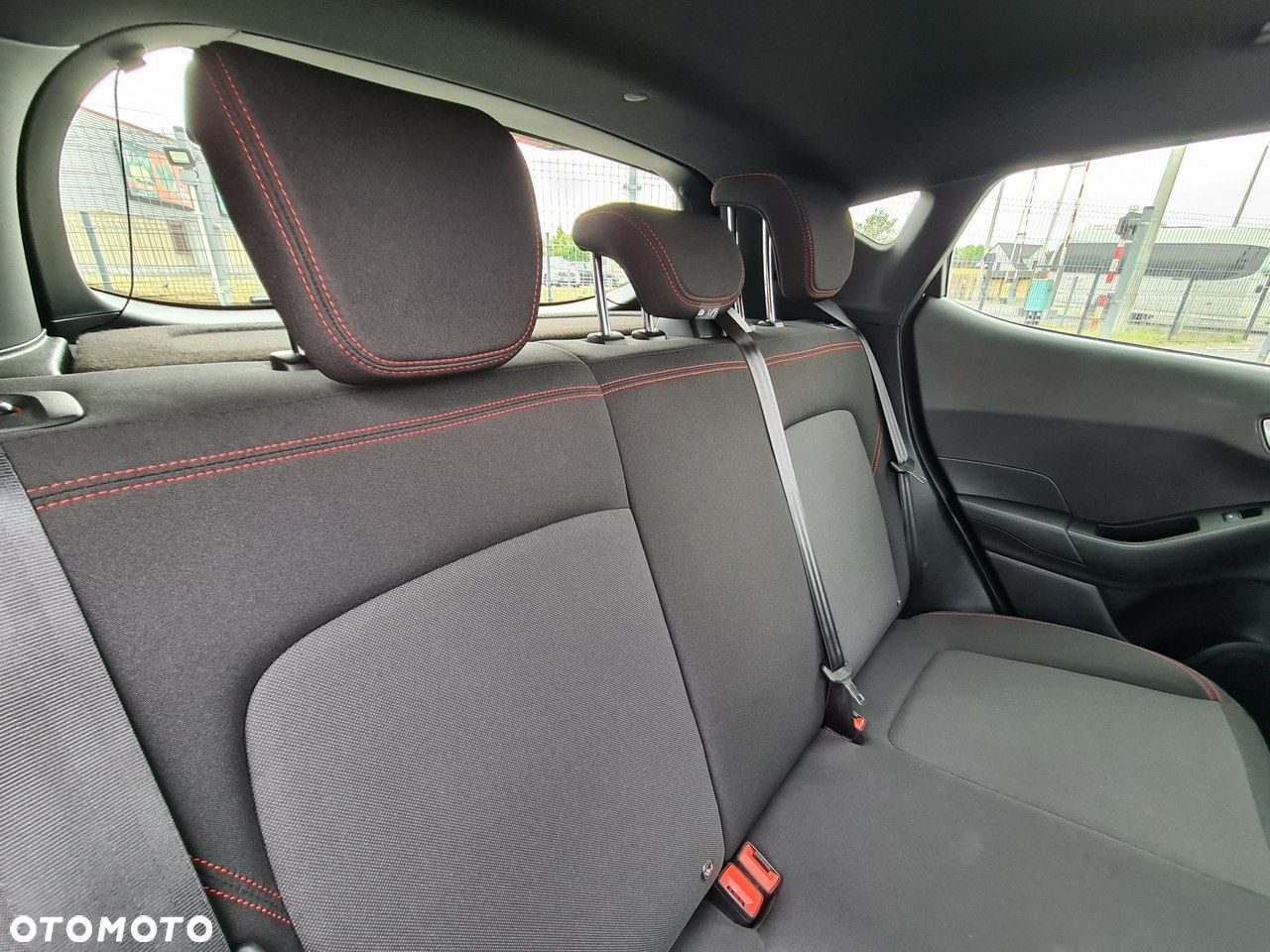 Ford Fiesta 1.0 EcoBoost Hybrid S&S ST-LINE - 35