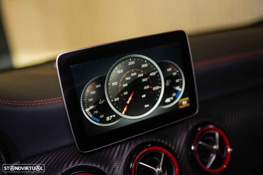 Mercedes-Benz A 45 AMG 4Matic Speedshift 7G-DCT - 35