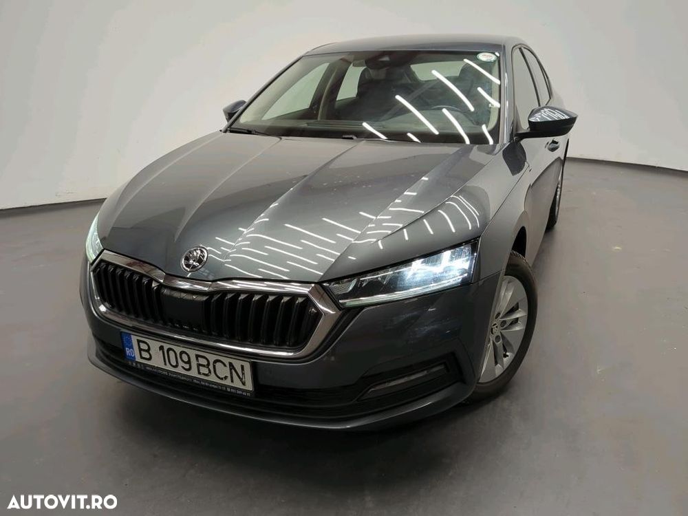 Skoda Octavia 2.0 TDI DSG Ambition - 2