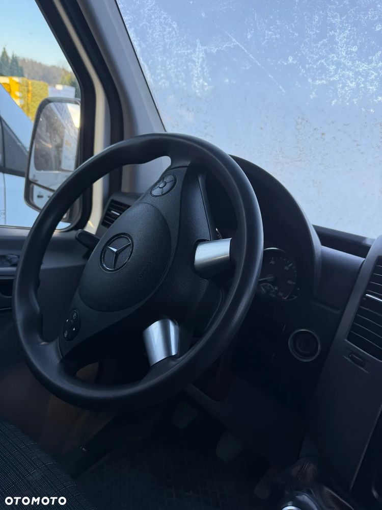 Mercedes-Benz Sprinter - 5