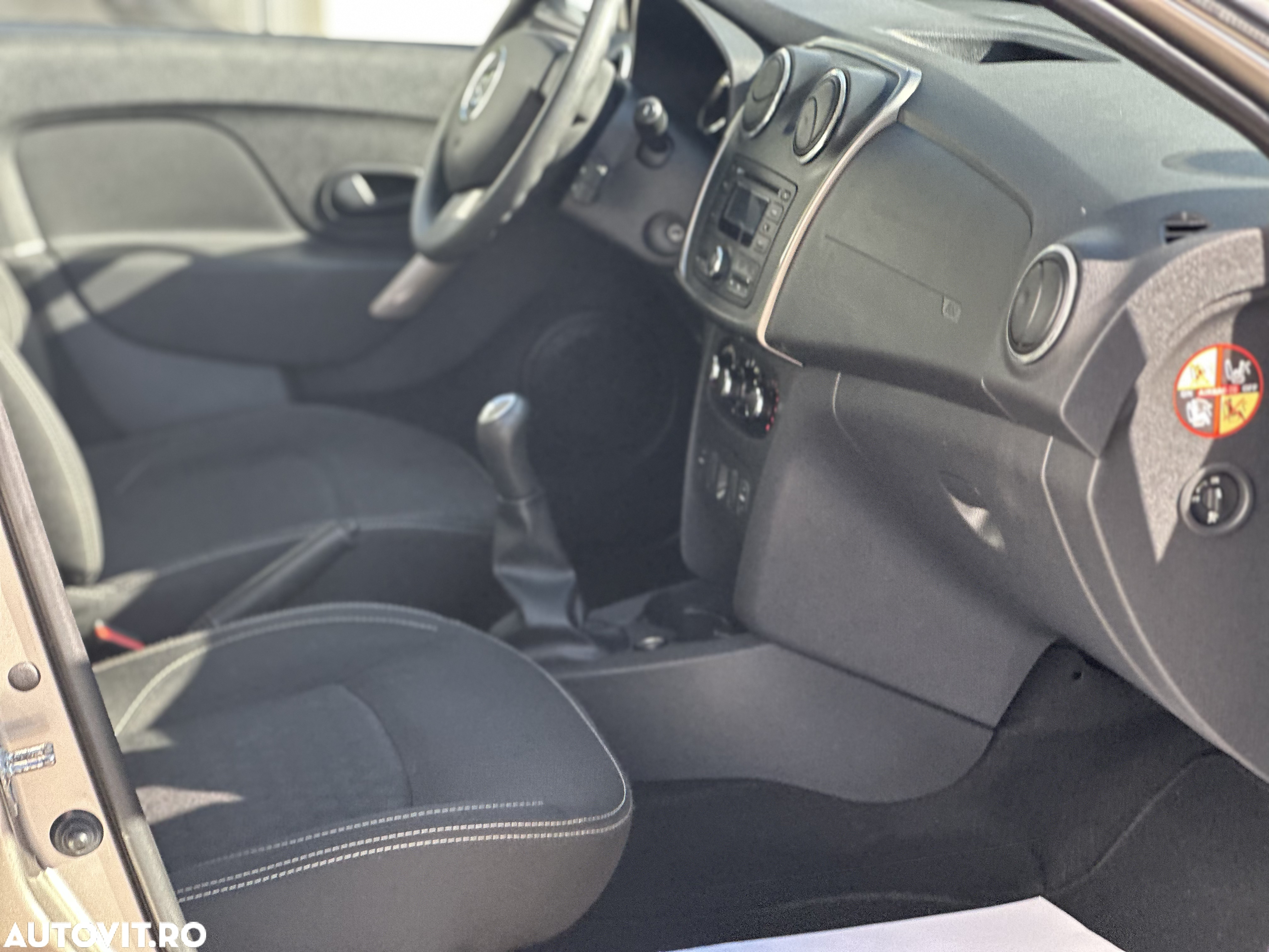 Dacia Logan MCV 0.9 Laureate - 15