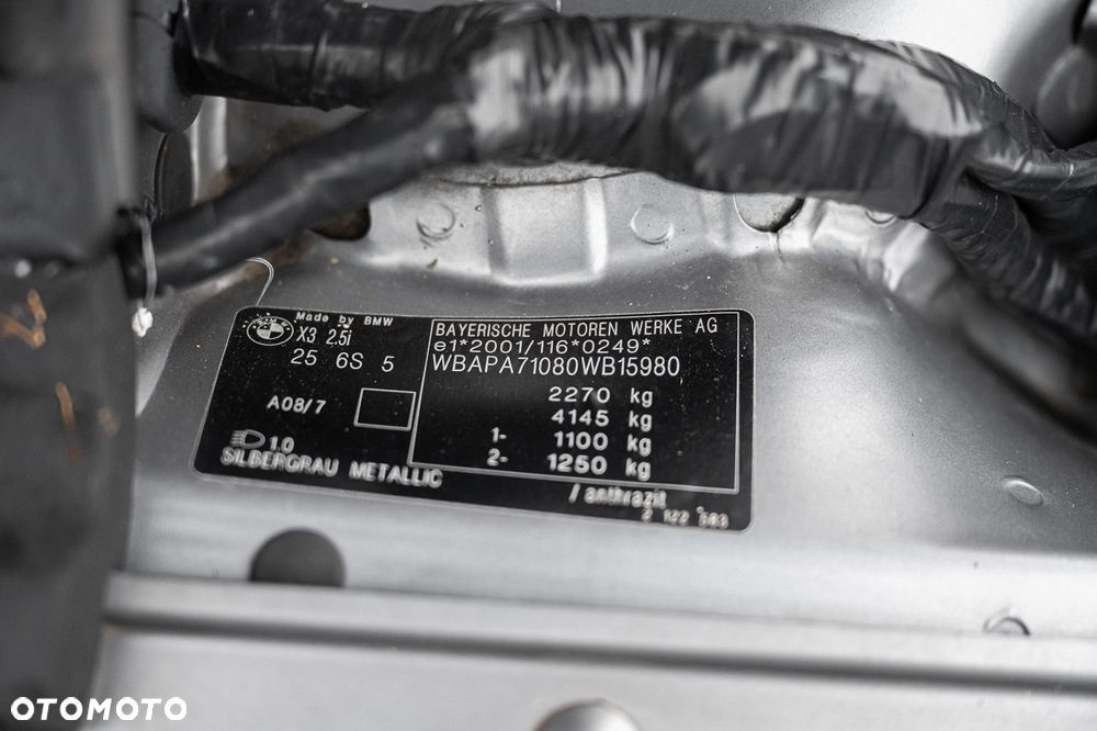 BMW X3 2.5i - 33