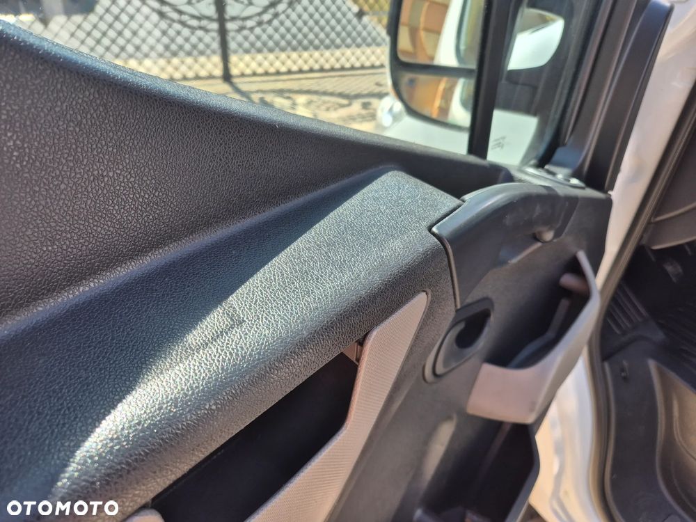 Renault MASTER KONIOWÓZ 1800KG ŁADOWNOSC DO PRZEWOZU ZWIERZAT BYDŁA KLIMA - 19
