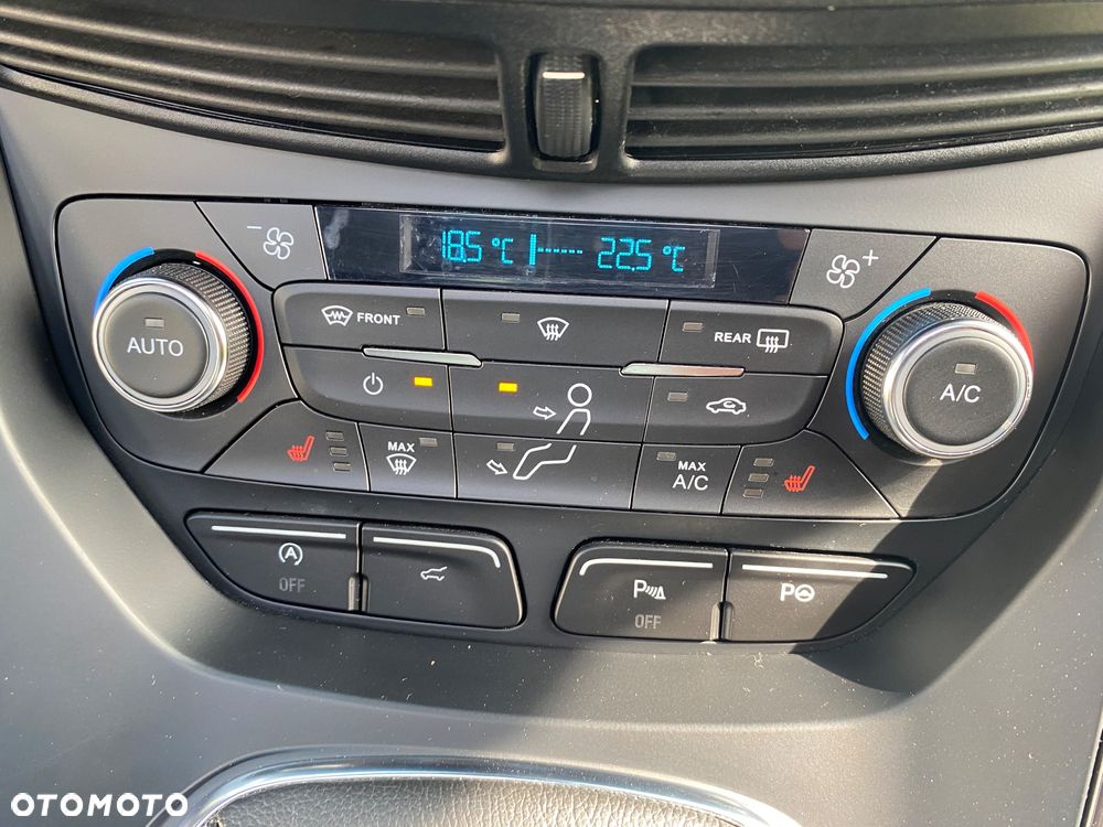 Ford Kuga 1.5 EcoBoost 2x4 ST-Line - 41