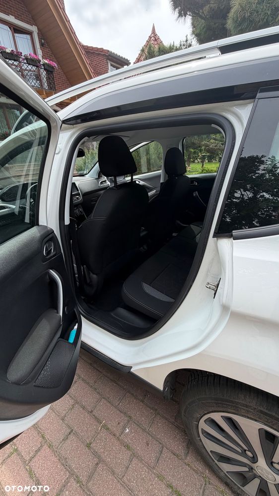 Peugeot 2008 - 2