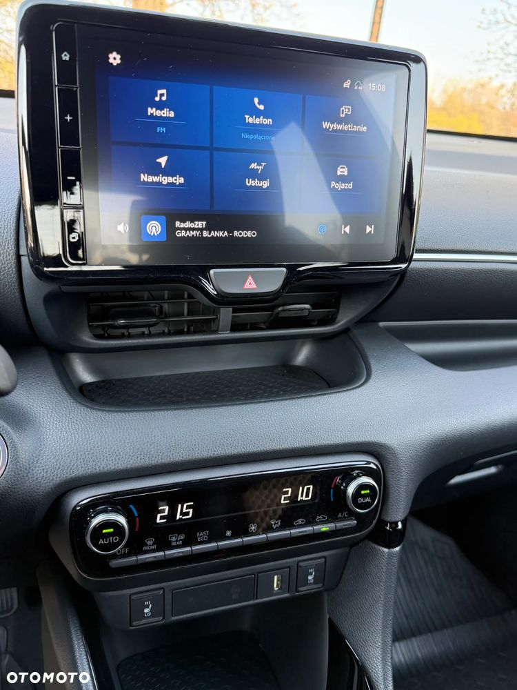 Toyota Yaris 1.5 Style CVT - 19