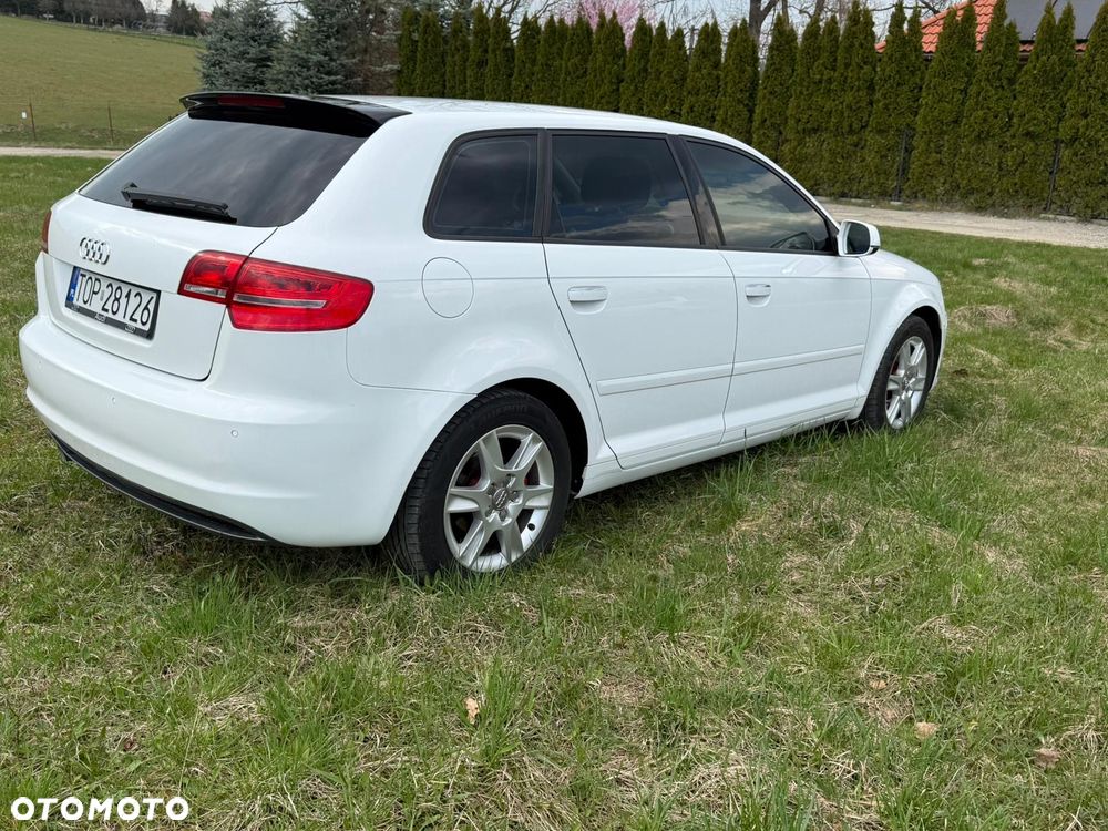 Audi A3 Sportback 1.6 TDI DPF Ambition - 5