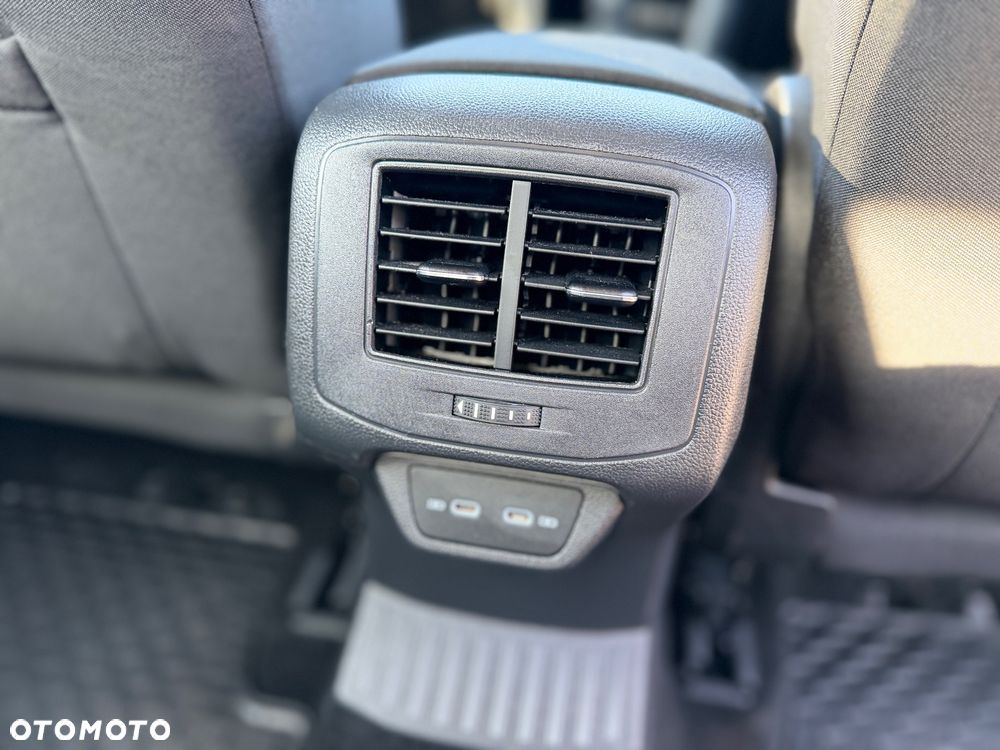 Volkswagen T-Roc 2.0 TDI SCR 4MOTION DSG ACTIVE - 14