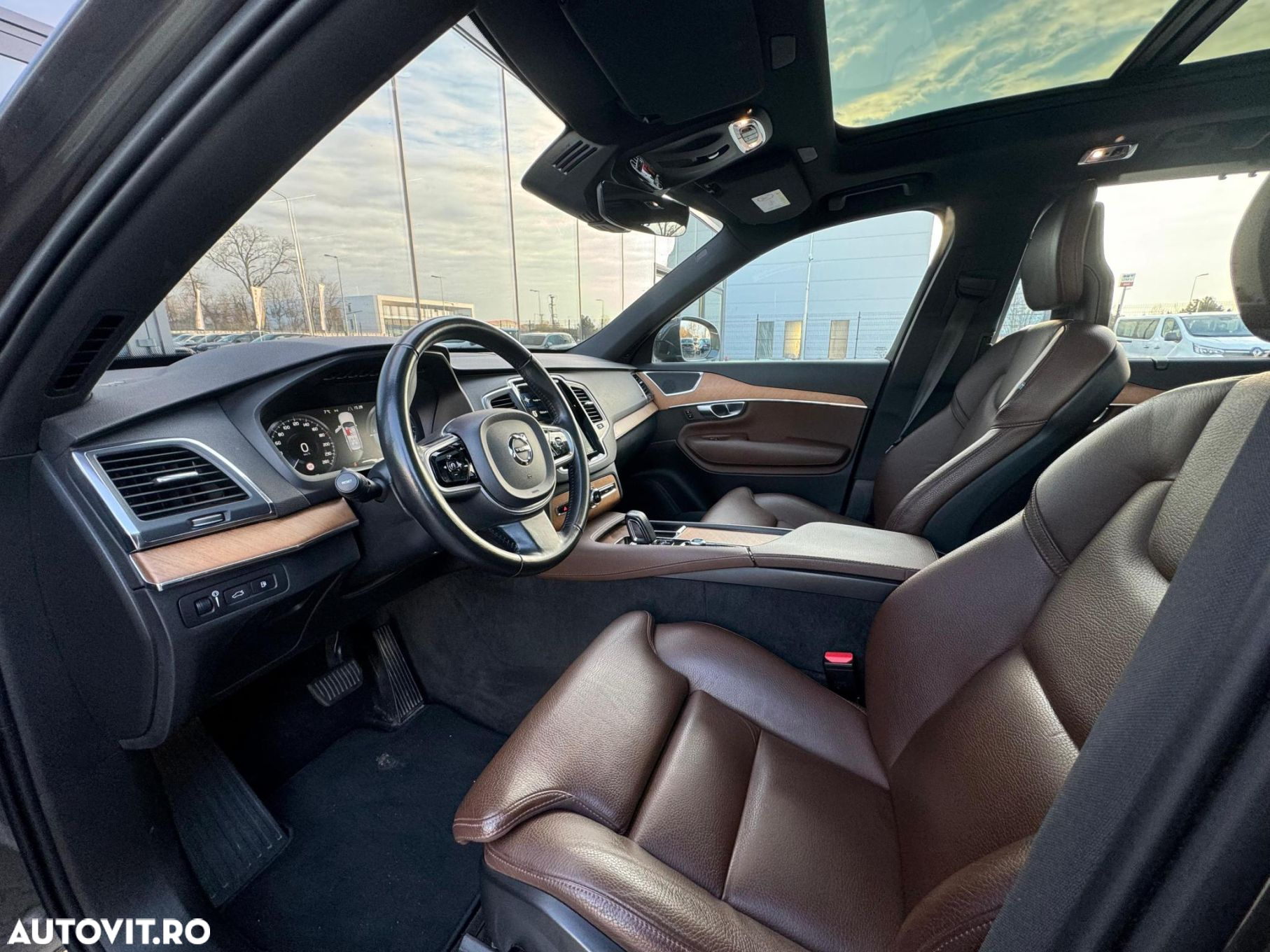 Volvo XC 90 T8 AWD Twin Engine Geartronic Momentum - 13