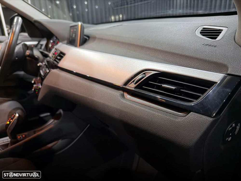 BMW X1 16 d sDrive Auto - 31