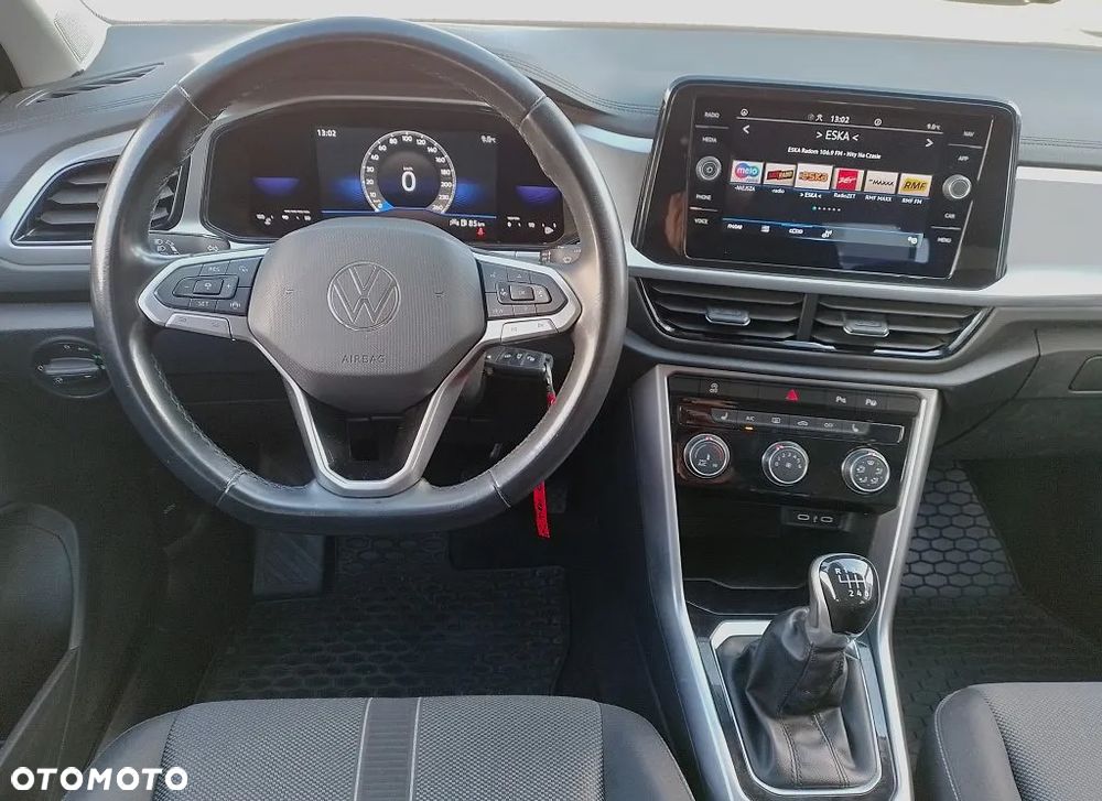 Volkswagen T-Roc 1.5 TSI Life - 32