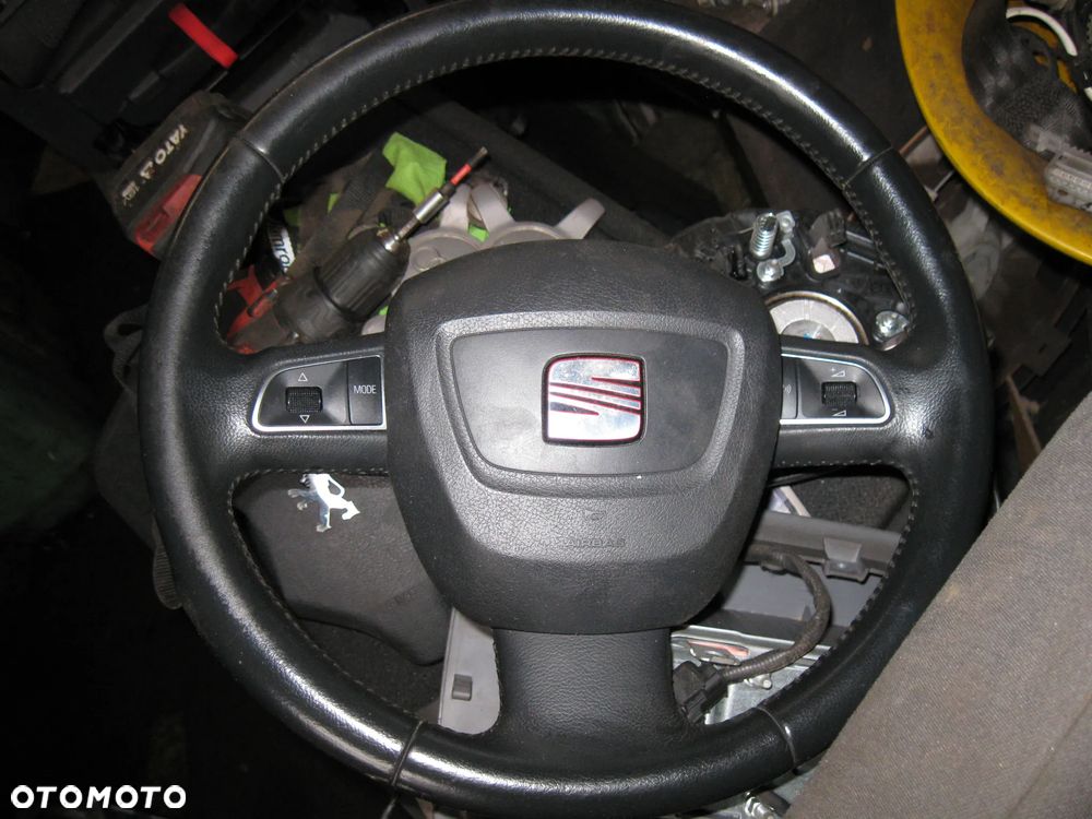 seat exeo kierownica skora - 1