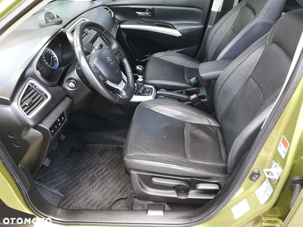 Suzuki SX4 S-Cross 1.6 DDiS Premium Plus - 29