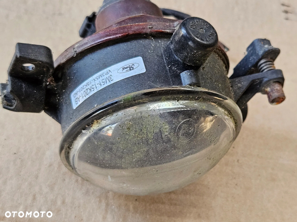 Ford Focus II MK2 lampa halogen prawy 3M51 15K201 AB