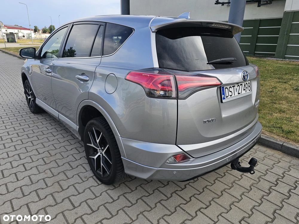Toyota RAV4 - 5