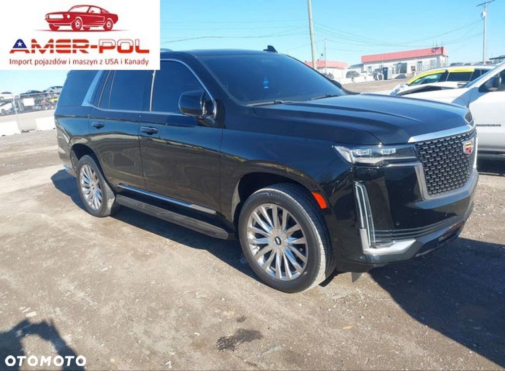 Cadillac Escalade - 1