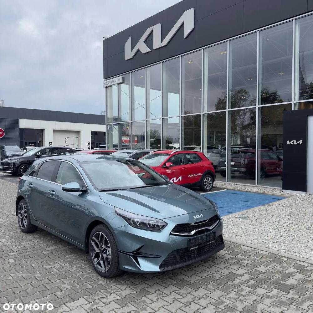 Kia Ceed 1.5 T-GDI Tribute DCT